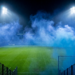 Derby TOP Oss en FC Den Bosch tijdelijk gestaakt door mysterieuze blauwe rook