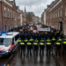 Besluit over lokaal AZC uitgesteld na snelwegblokkade te midden van landelijke protestgolf