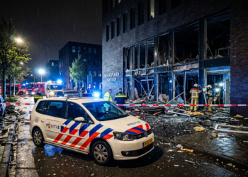 Explosief richt flinke glasschade aan bij geplande asielopvang aan de Beverspijken