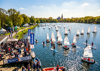 Jeugd stapt het water op tijdens gratis watersportfestijn Bossche Bootjes Bende